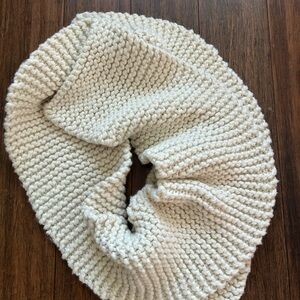 Cozy Knit Fisherman White Wool Blend Chunky Scarf 70” NEW